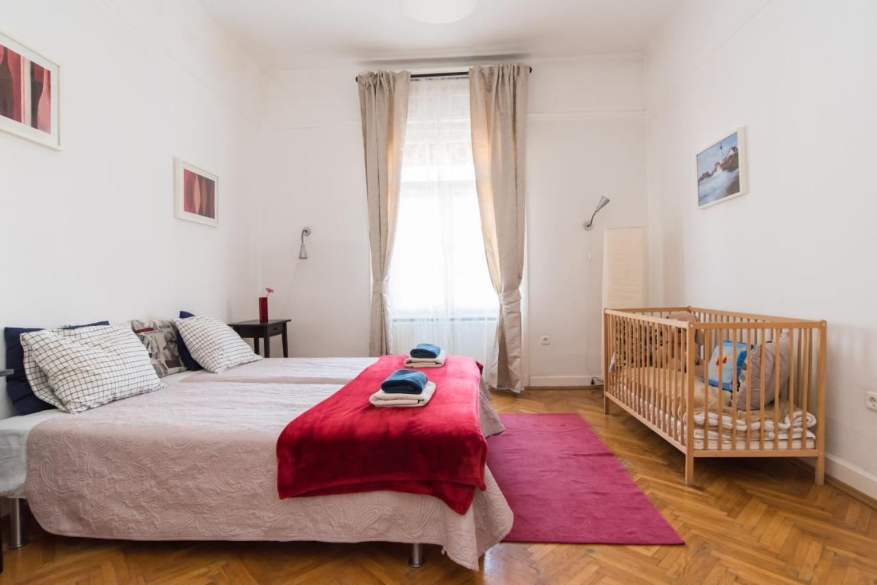 Friendly Apartment Oktogon Budapest Eksteriør bilde